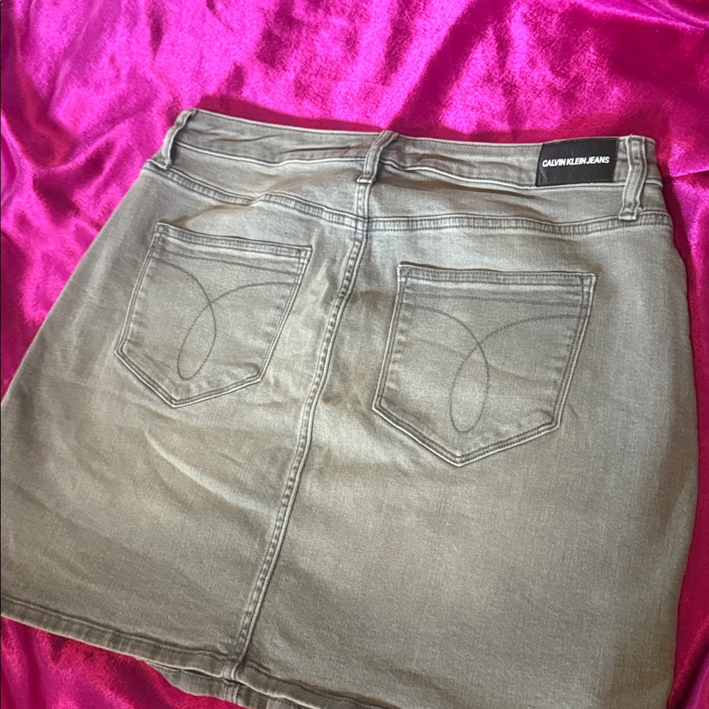 Calvin Klein Jeans size 12 Gray Denim A-Line Skirt